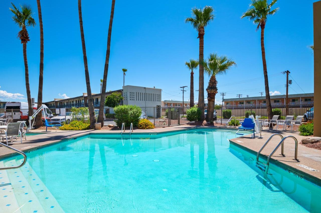 Red Roof Inn Tucson Downtown - University Экстерьер фото