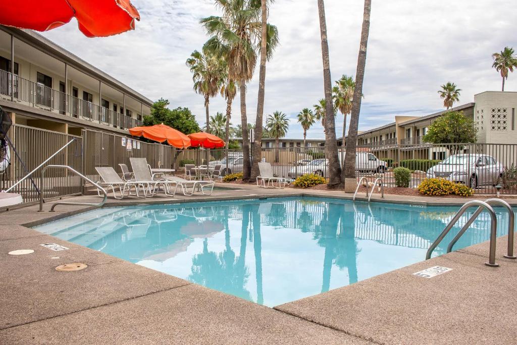 Red Roof Inn Tucson Downtown - University Экстерьер фото